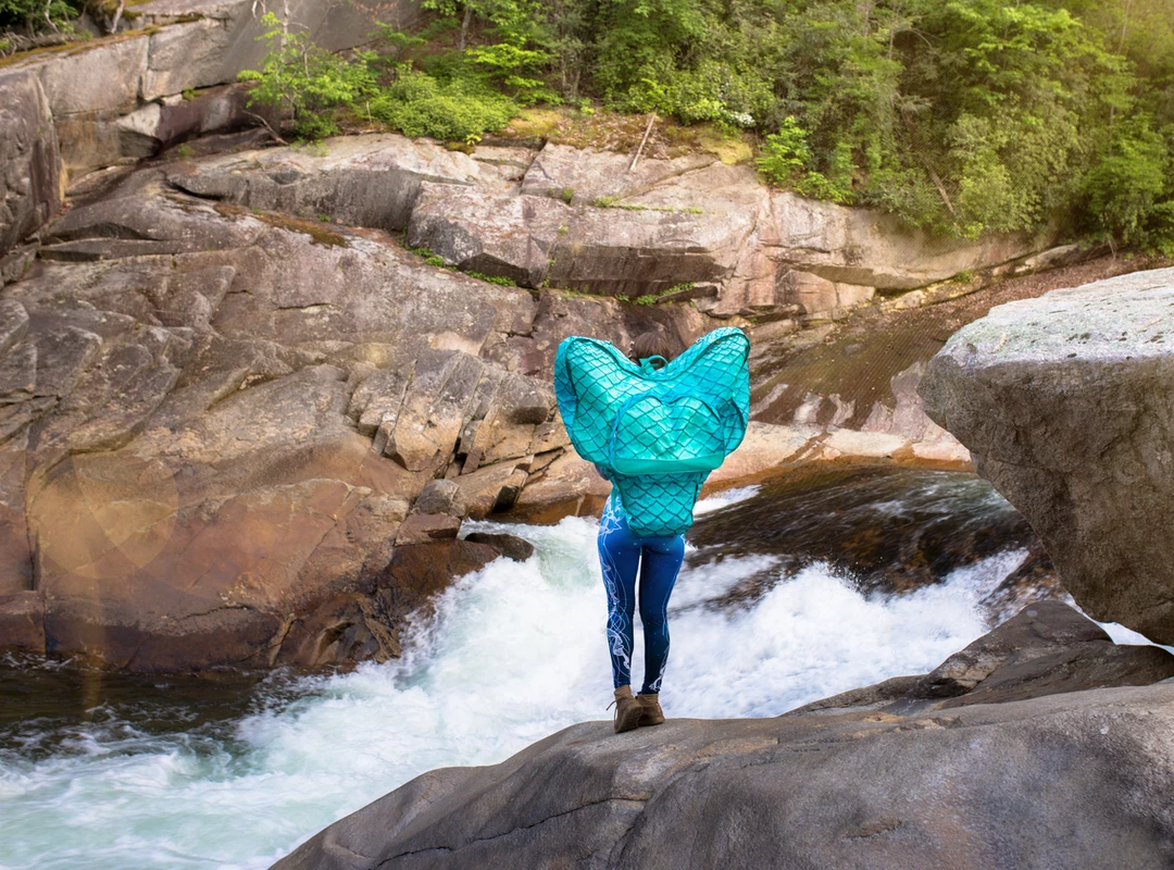 FinfolkProductions Tail Of The Month Classic Finfolk Teal Voyager Tailbag 5 FinfolkProductions Tail Of The Month Classic Finfolk Teal Voyager Tailbag