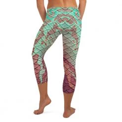 FinfolkProductions Nautilus Capri Leggings