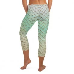 FinfolkProductions Birth Of Venus Capri Leggings