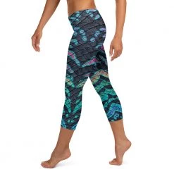 FinfolkProductions Prism Seas Capri Leggings