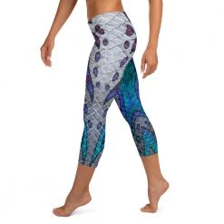 FinfolkProductions Heart Of Atlantis Capri Leggings 6 FinfolkProductions Heart Of Atlantis Capri Leggings