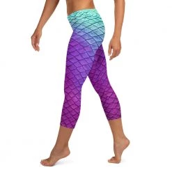 FinfolkProductions Island Iris Capri Leggings