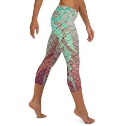 FinfolkProductions Nautilus Capri Leggings