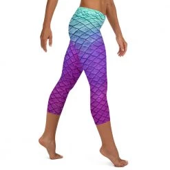 FinfolkProductions Island Iris Capri Leggings
