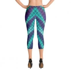 FinfolkProductions Aurora Capri Leggings