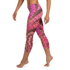 FinfolkProductions Sarabi Capri Leggings