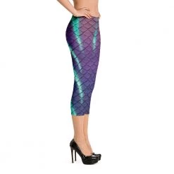 FinfolkProductions Aurora Capri Leggings